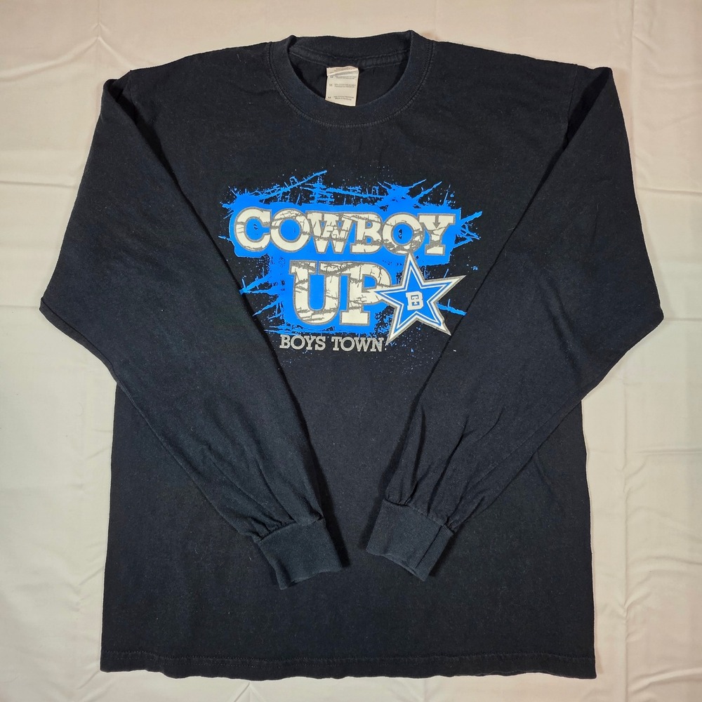 Gildan Cowboy Up Boys Town Long Sleeve Graphic T-Shirt Black Mens Medium